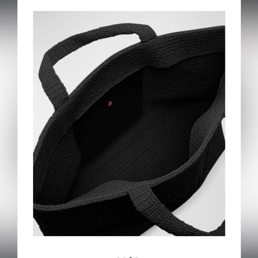 Saint Laurent Black Textured Tote Bag - Picture 3 of 6